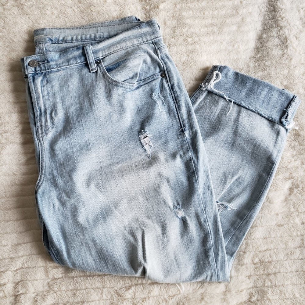 Old Navy Light Wash Distressed Boyfriend Jeans
